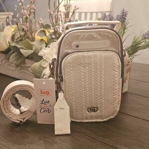 Lug Metallic Diamond Textured Crossbody Bag 4.75"x7.75x"2.75"